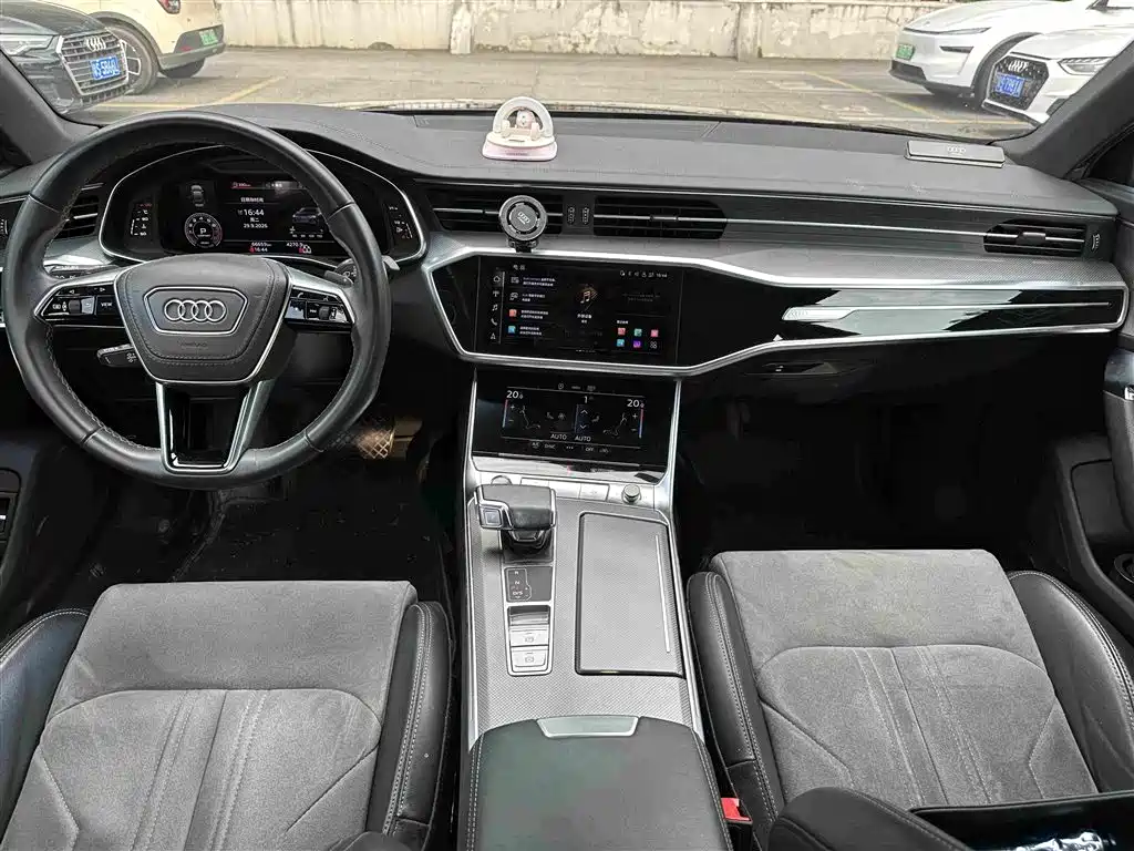 Audi A6L — фото 6