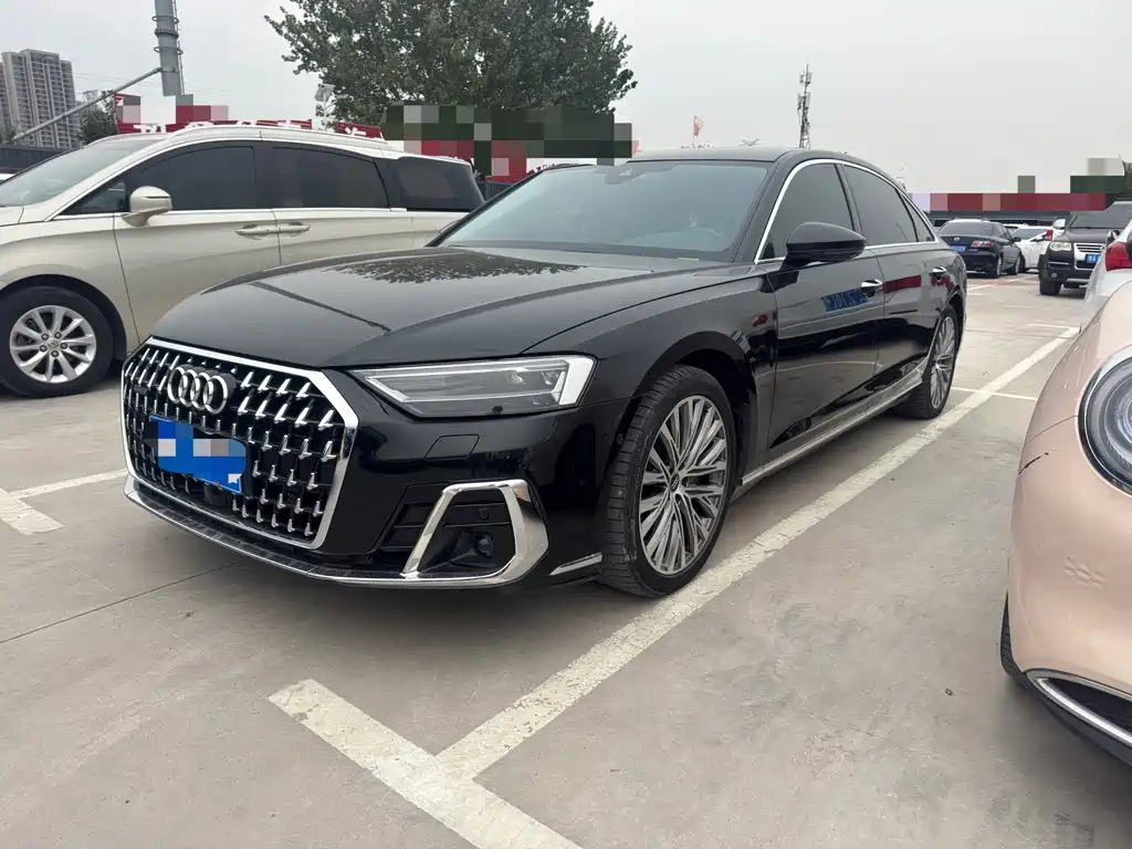 Audi A8