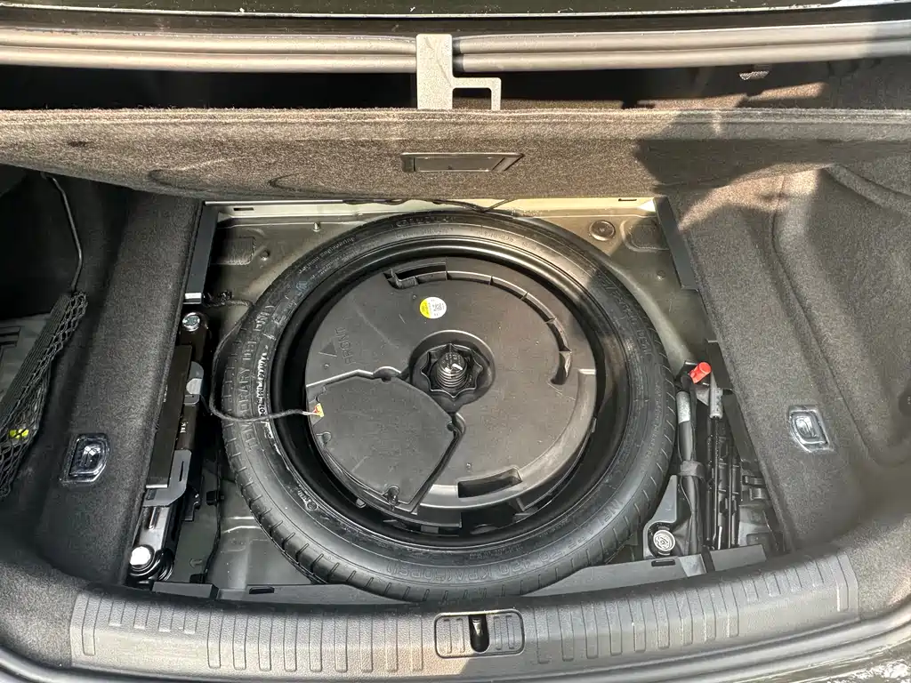 Audi A6L — фото 17
