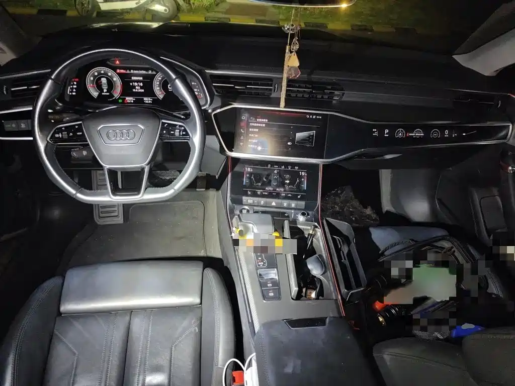 Audi A7 — фото 13