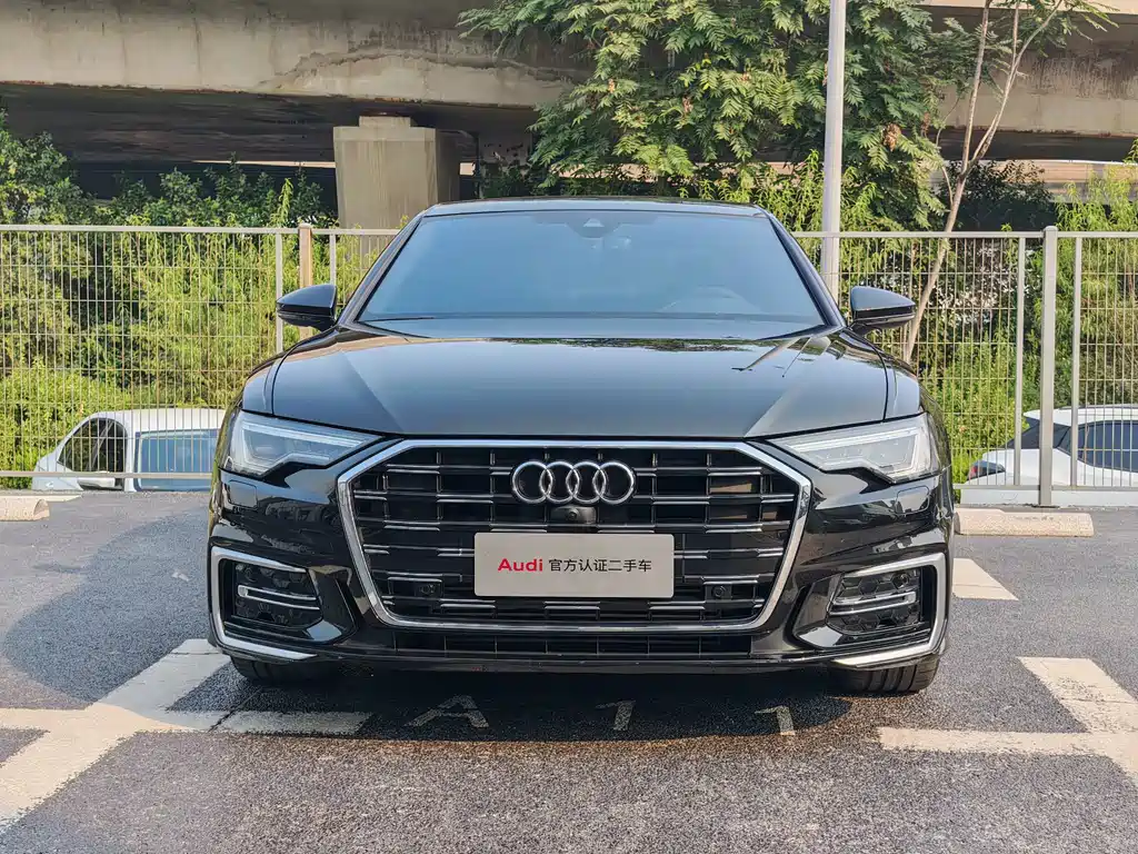 Audi A6L — фото 2