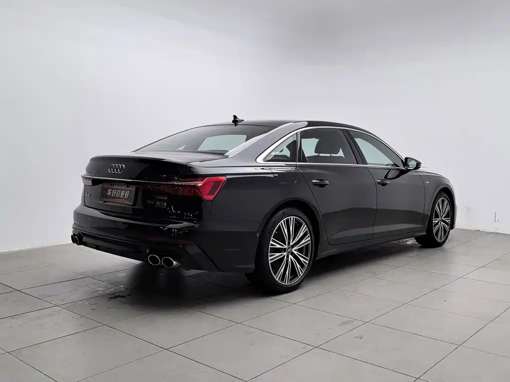 Audi A6L — фото 2