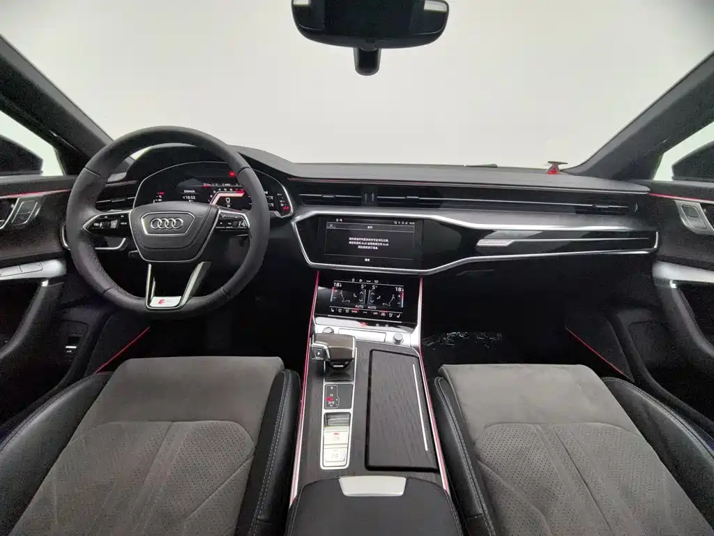 Audi A6L — фото 5