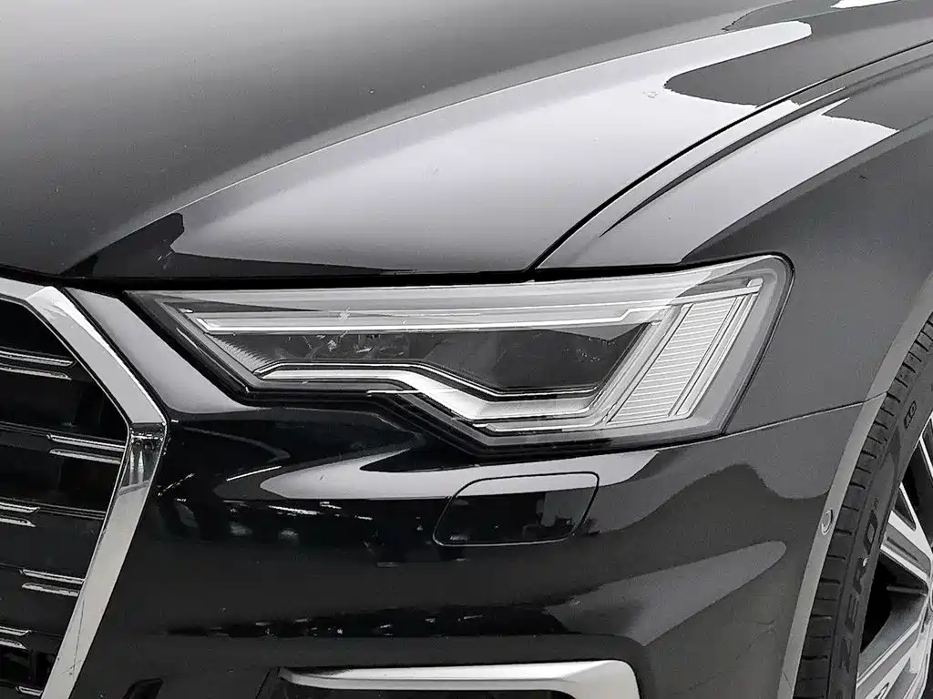 Audi A6L — фото 7