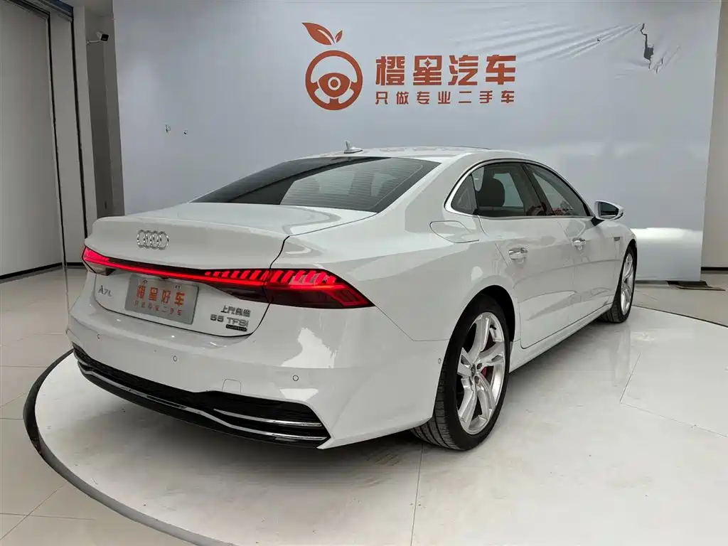 Audi A7L — фото 5