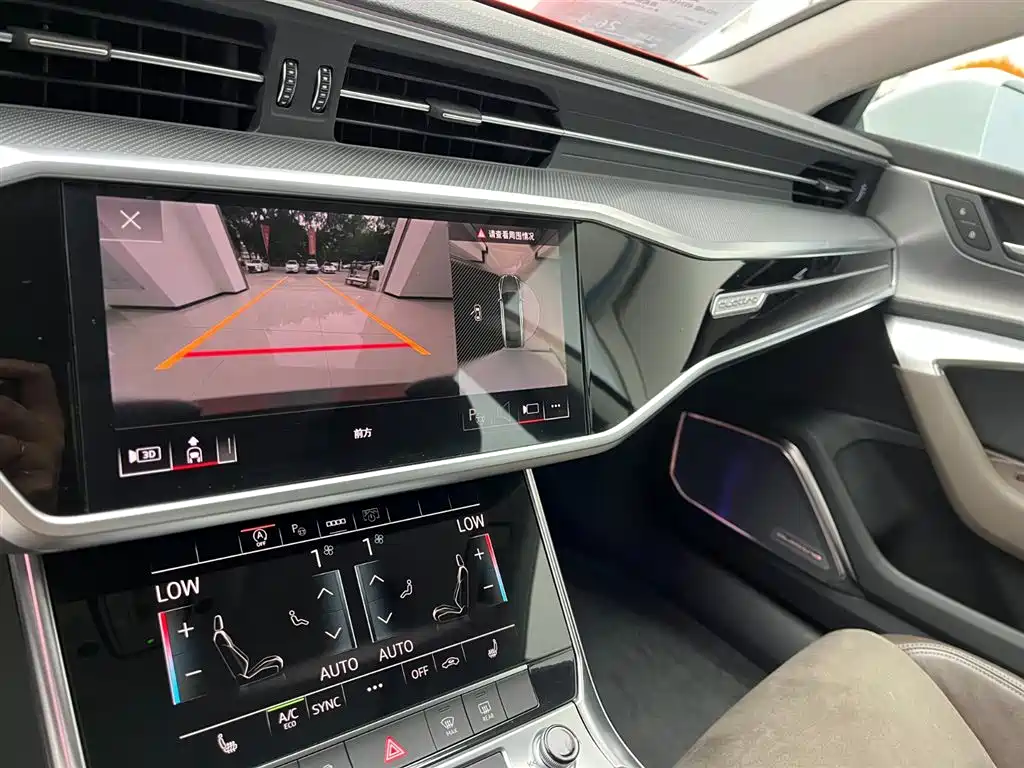 Audi A7L — фото 10