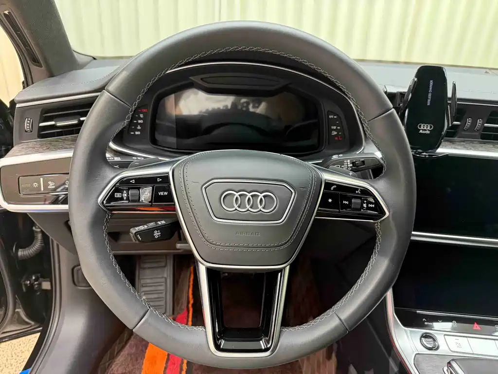 Audi A6L — фото 15