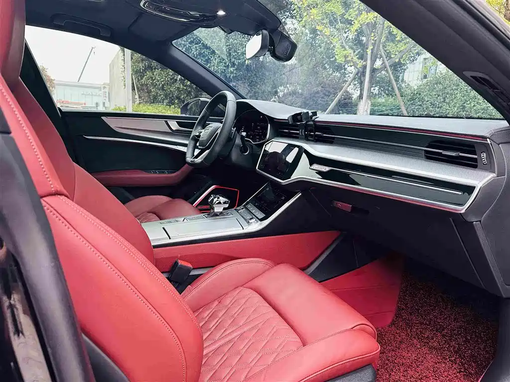 Audi A7L — фото 14
