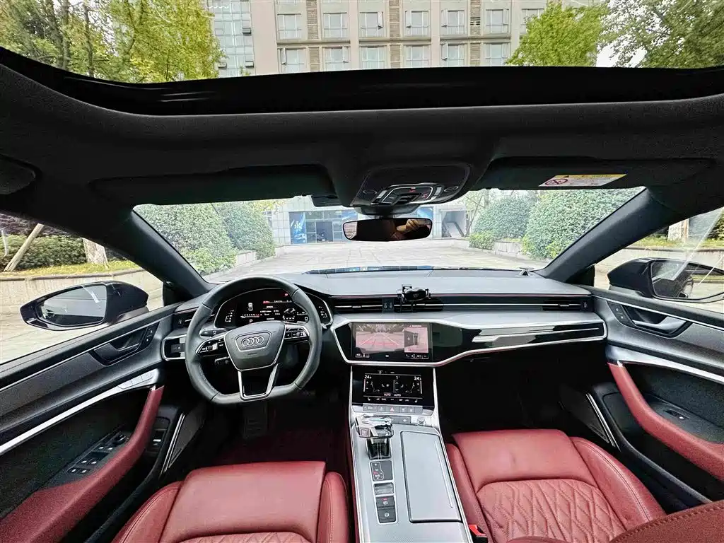 Audi A7L — фото 21