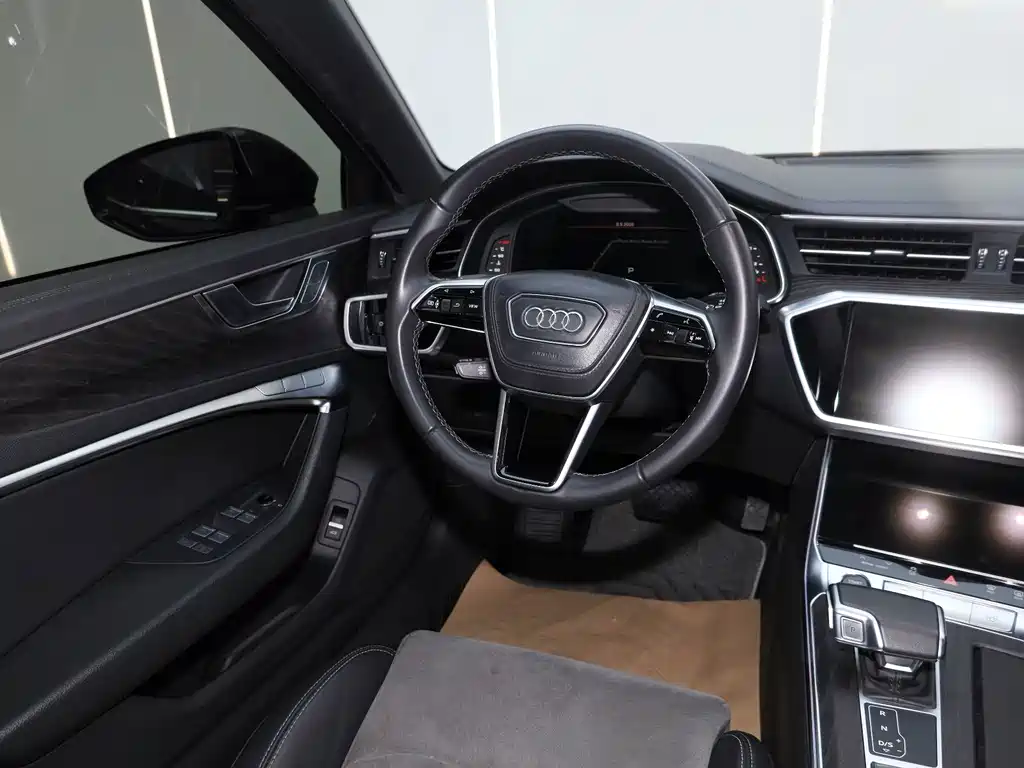 Audi A6L — фото 14