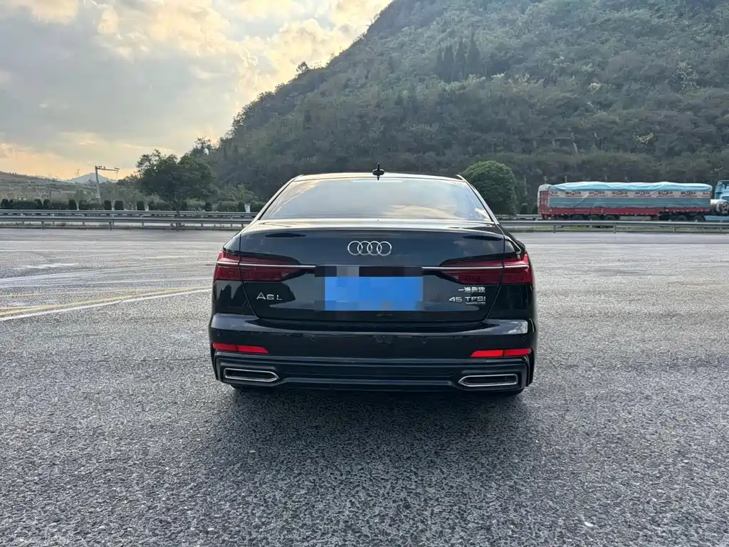 Audi A6L — фото 6