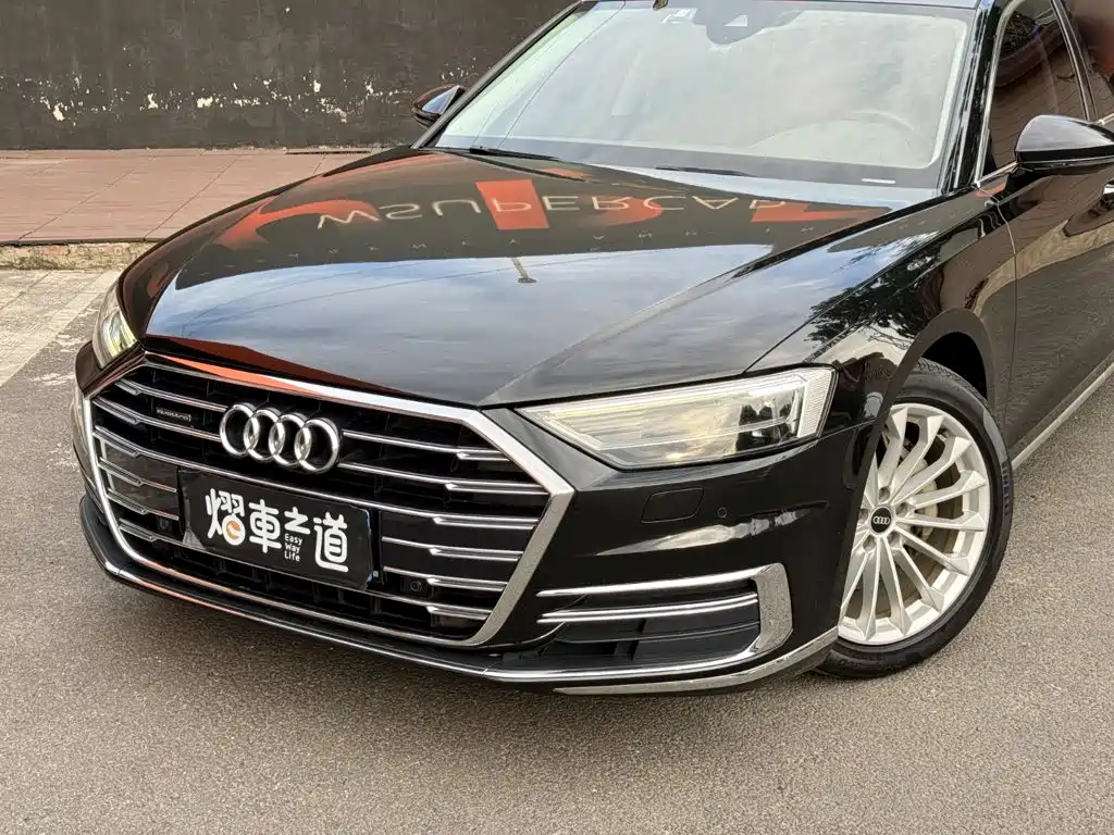 Audi A8 — фото 22