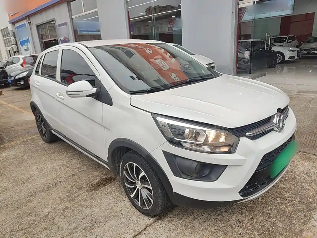 BAIC Senova X25 — фото 4