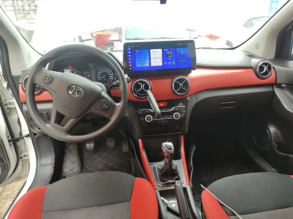 BAIC Senova X25 — фото 10