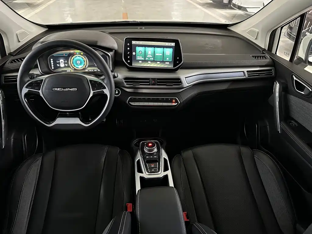BAIC EX3 — фото 15