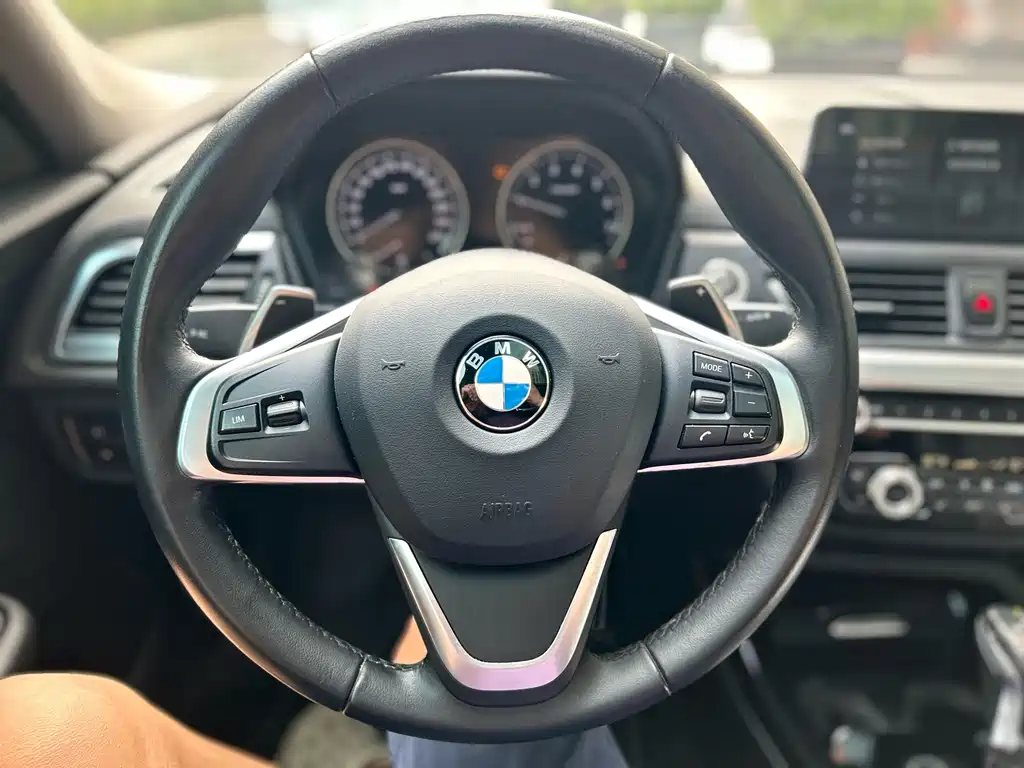 BMW 1 Series — фото 9