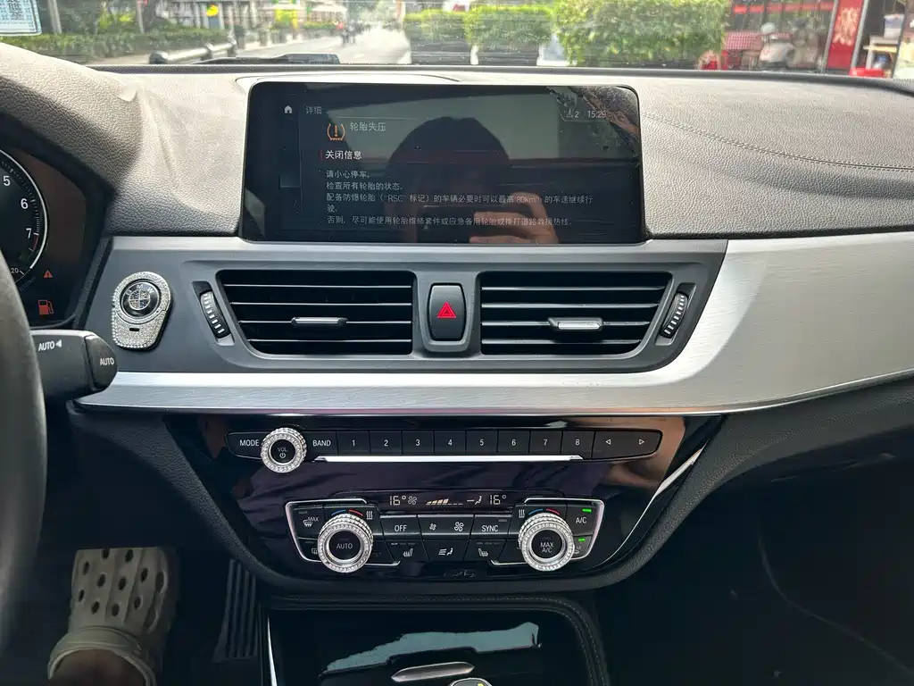 BMW 1 Series — фото 10