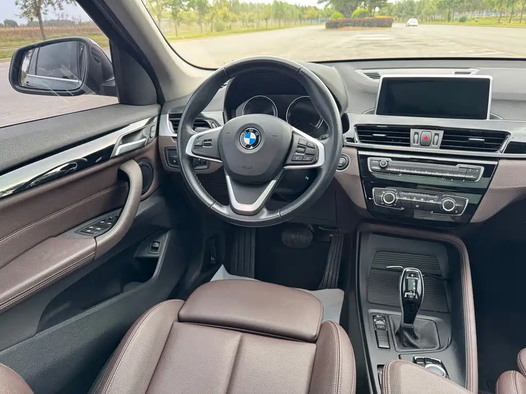BMW X1 — фото 15