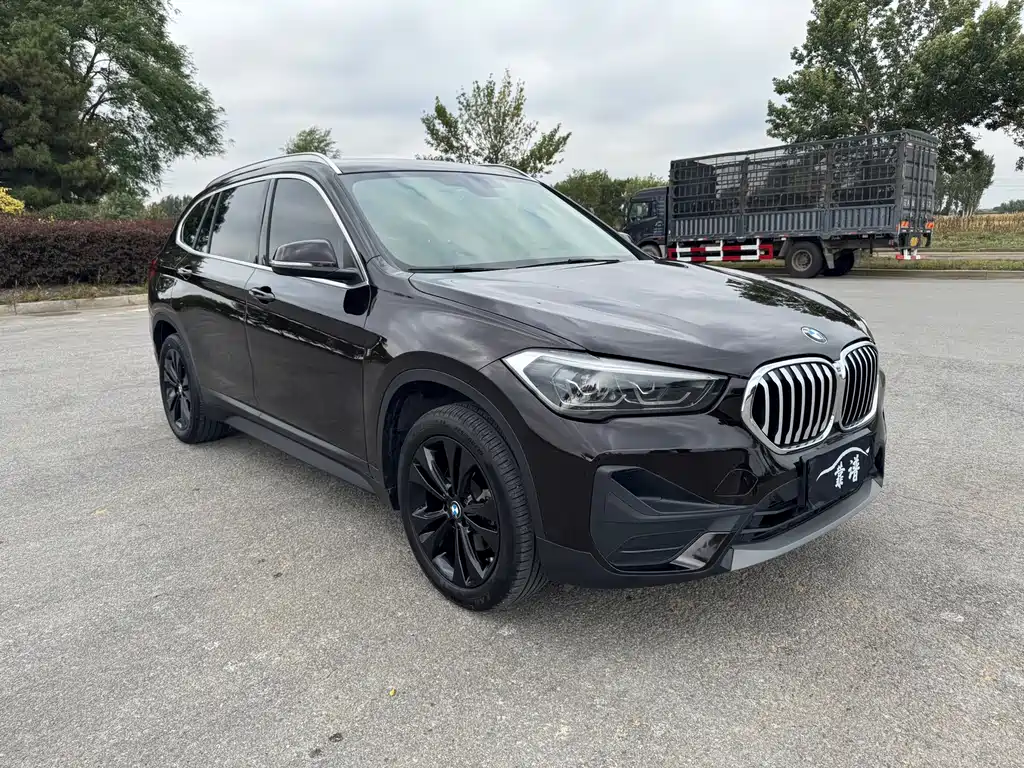 BMW X1 — фото 3