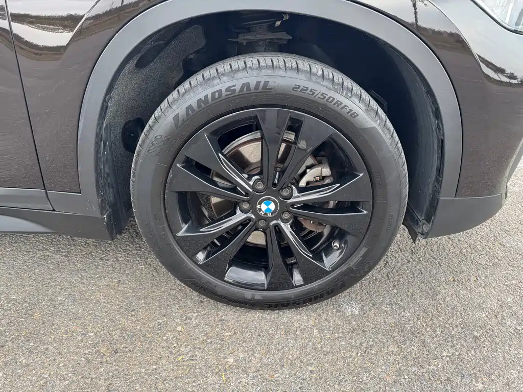BMW X1 — фото 25
