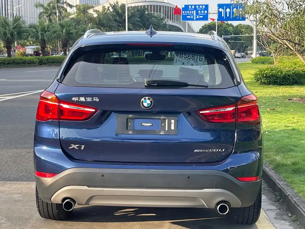 BMW X1 — фото 13