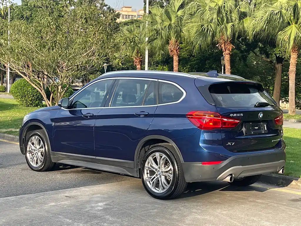 BMW X1 — фото 14