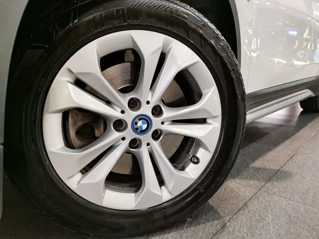 BMW X1 New Energy — фото 15