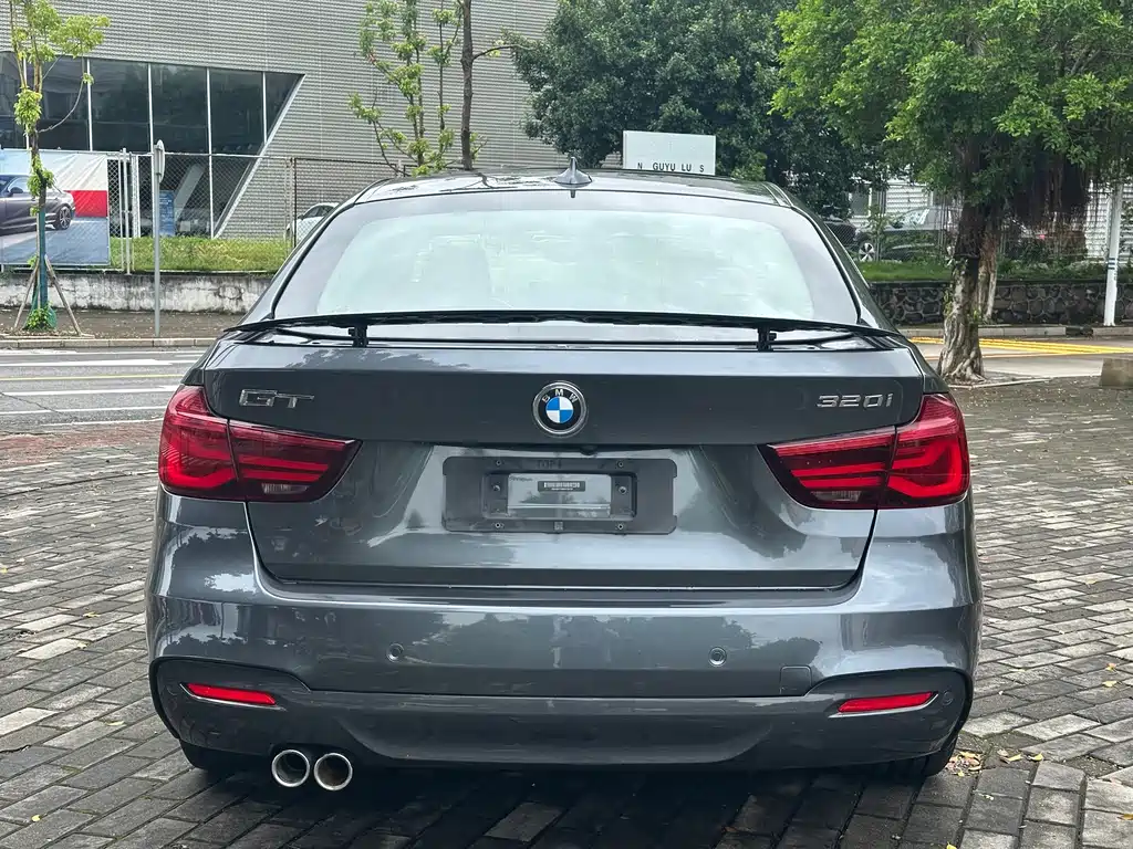BMW 3 Series GT — фото 5