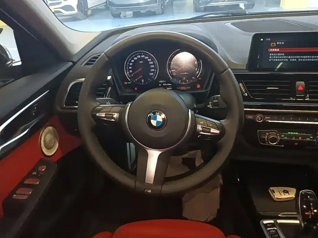 BMW 1 Series — фото 11