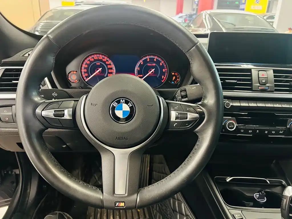 BMW 3 Series GT — фото 11