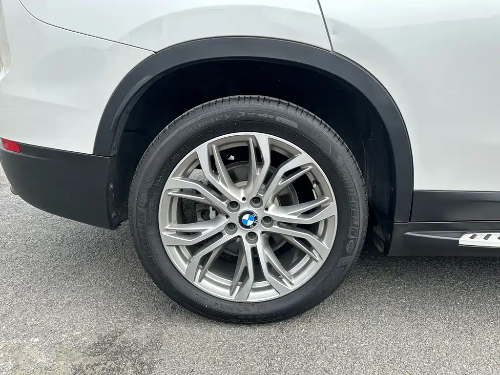 BMW X1 — фото 16
