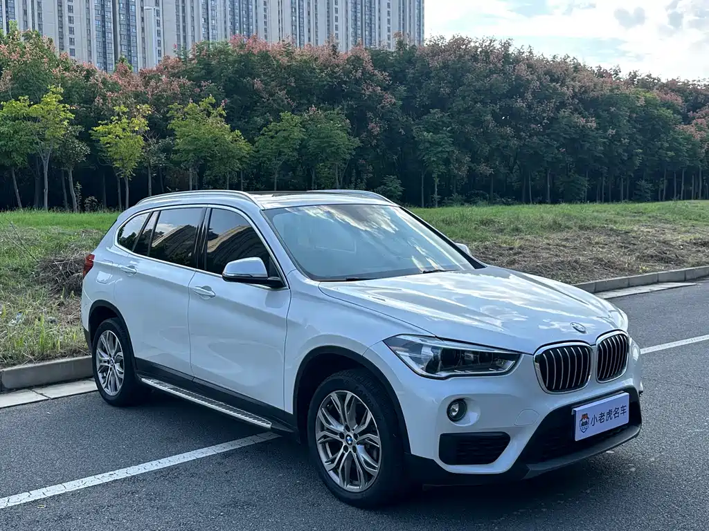 BMW X1 — фото 3