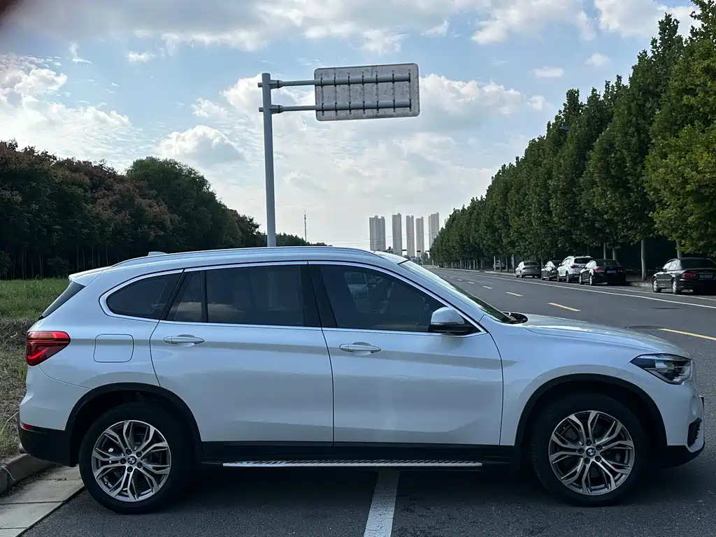 BMW X1 — фото 4