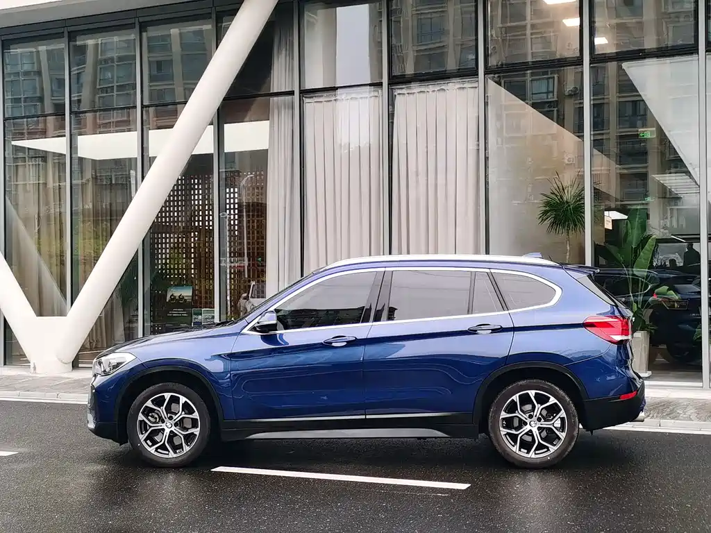 BMW X1 — фото 3