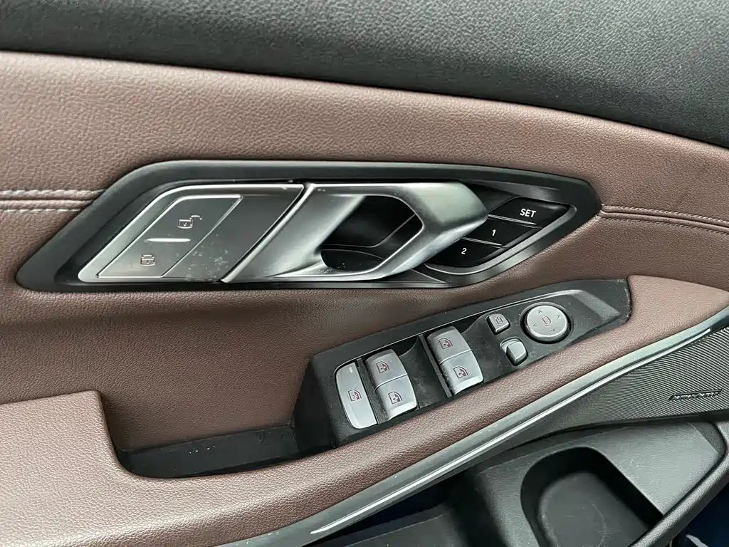 BMW 3 Series — фото 11