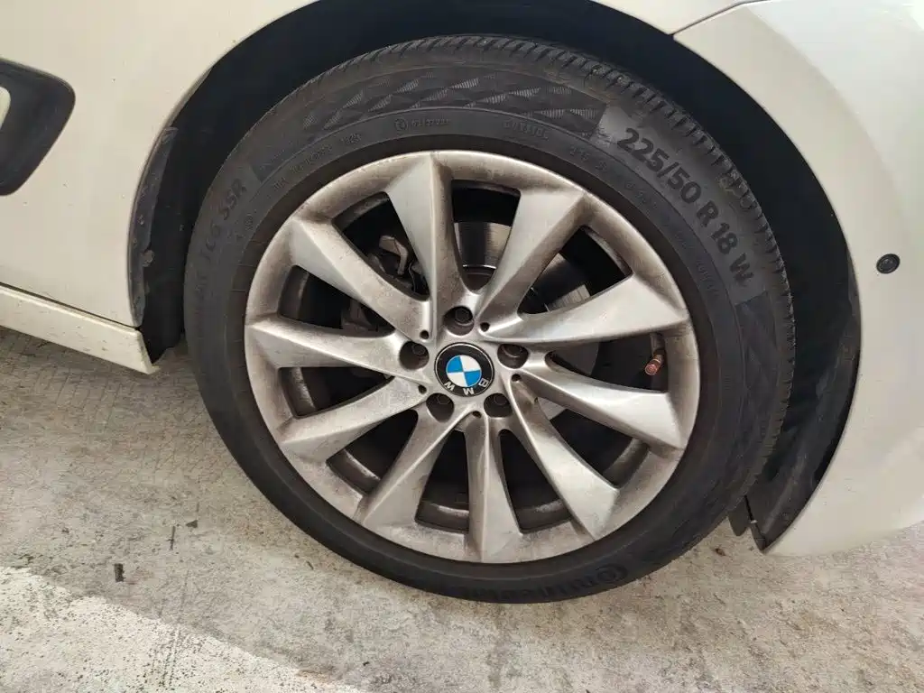 BMW 3 Series GT — фото 8