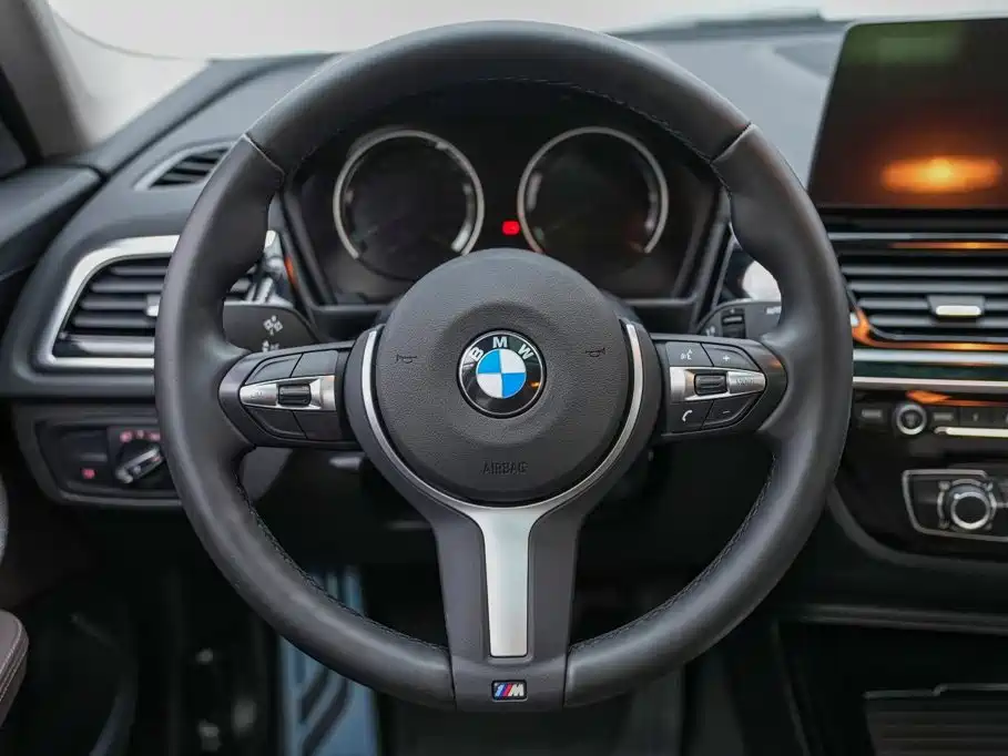 BMW 1 Series — фото 11