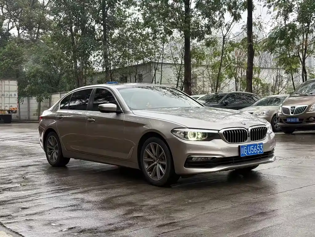 BMW 5 Series — фото 2