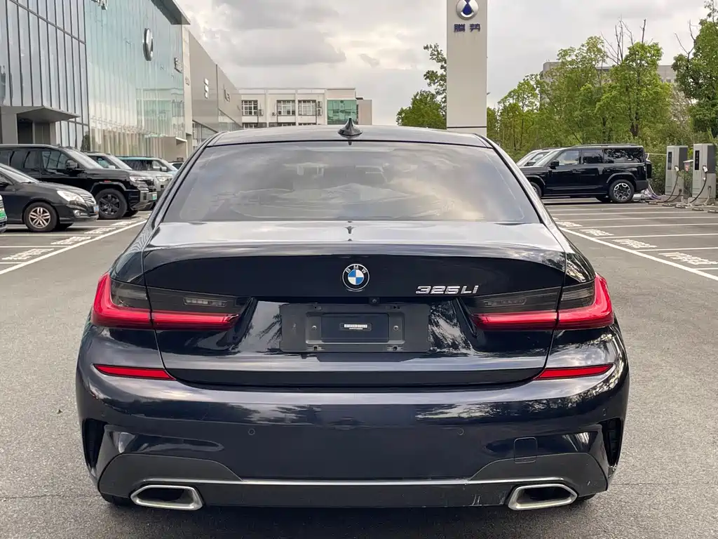 BMW 3 Series — фото 15
