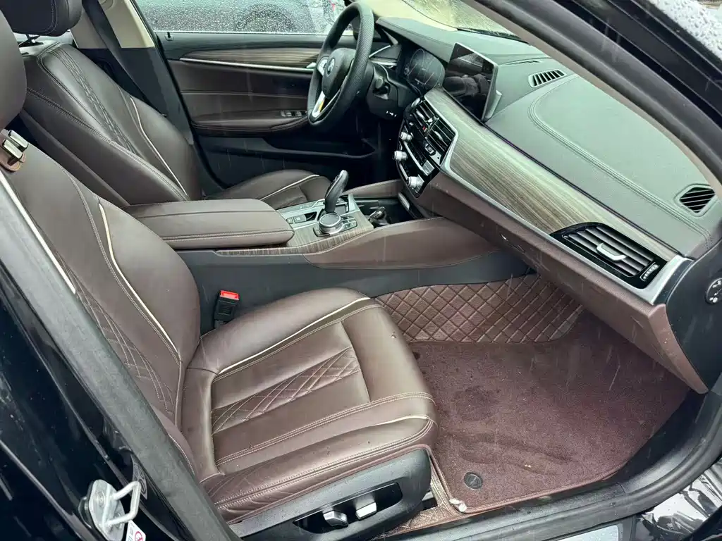 BMW 5 Series New Energy — фото 4