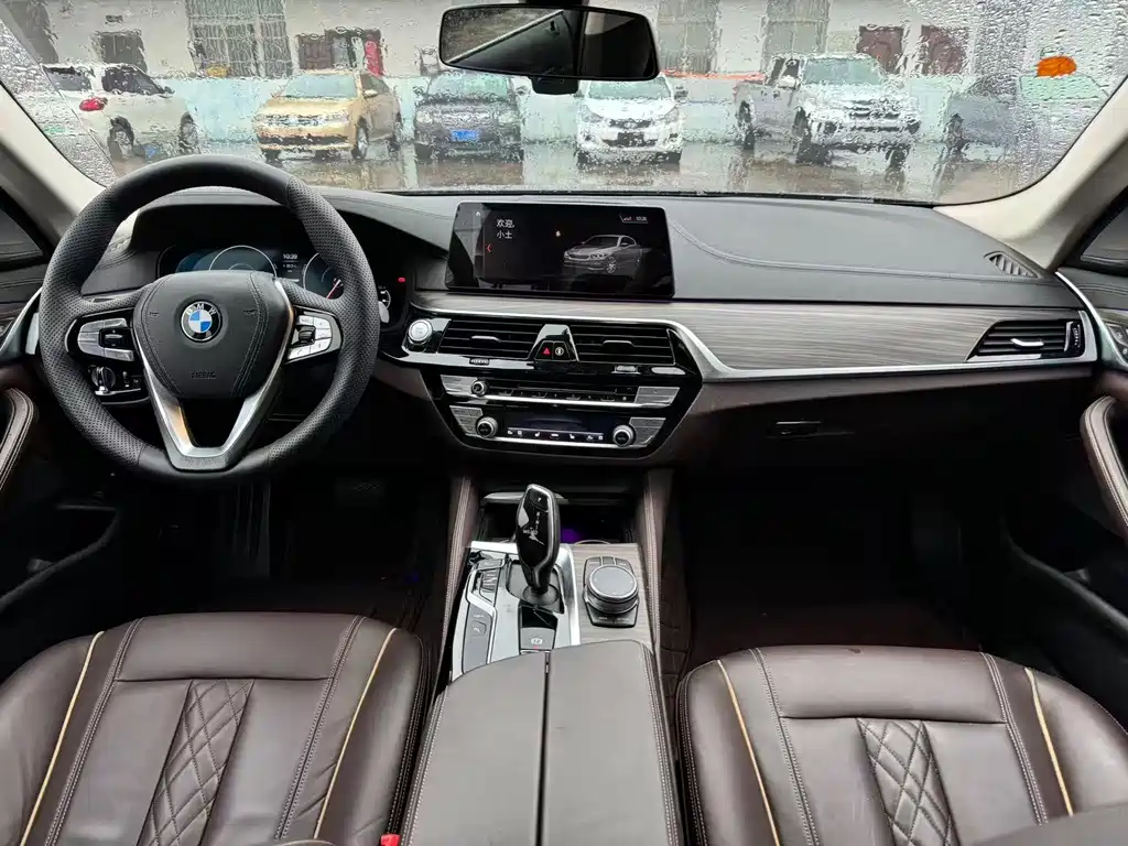 BMW 5 Series New Energy — фото 5