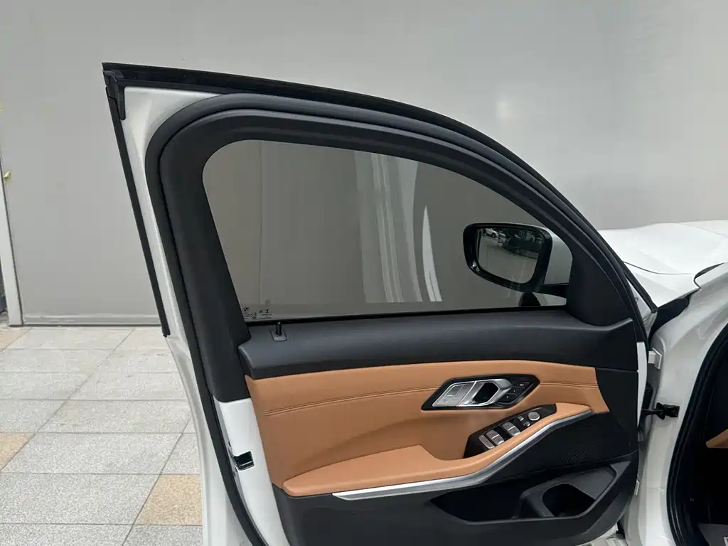 BMW 3 Series — фото 10