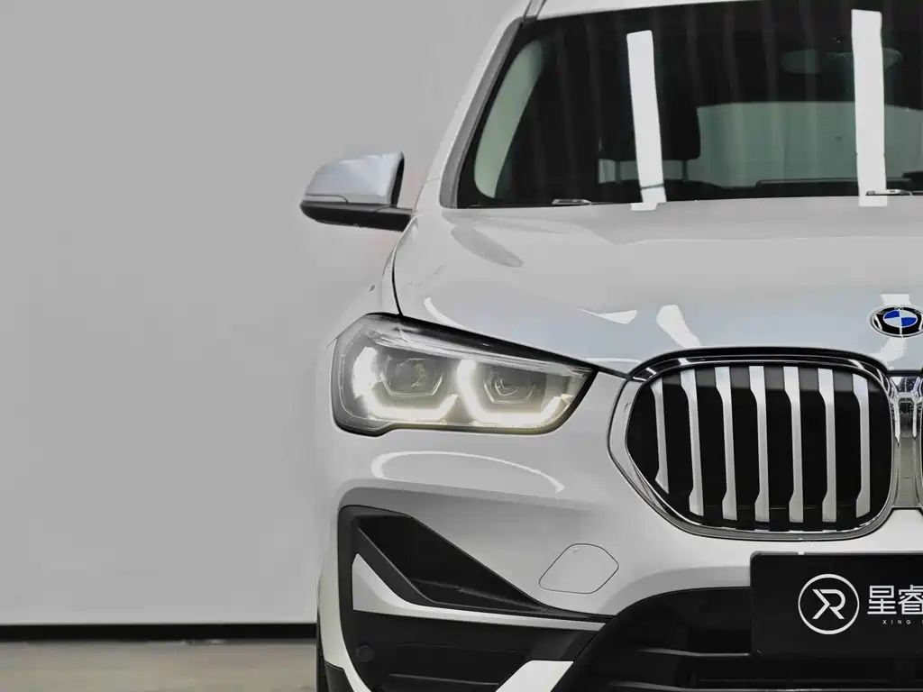 BMW X1 — фото 11