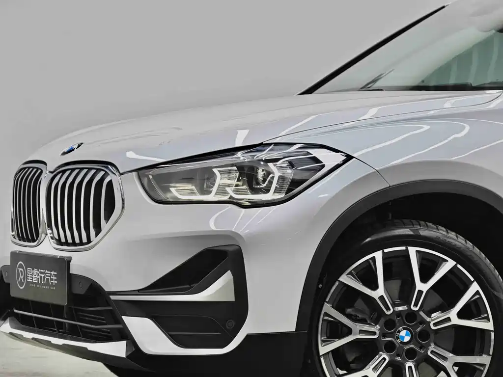 BMW X1 — фото 14