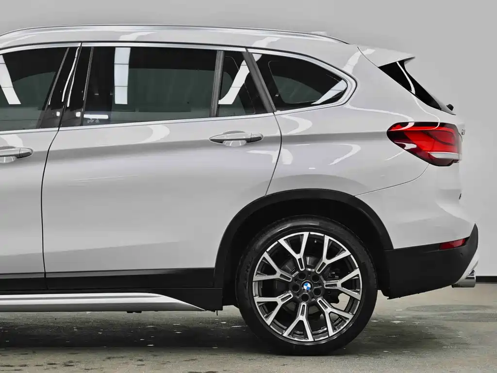 BMW X1 — фото 20