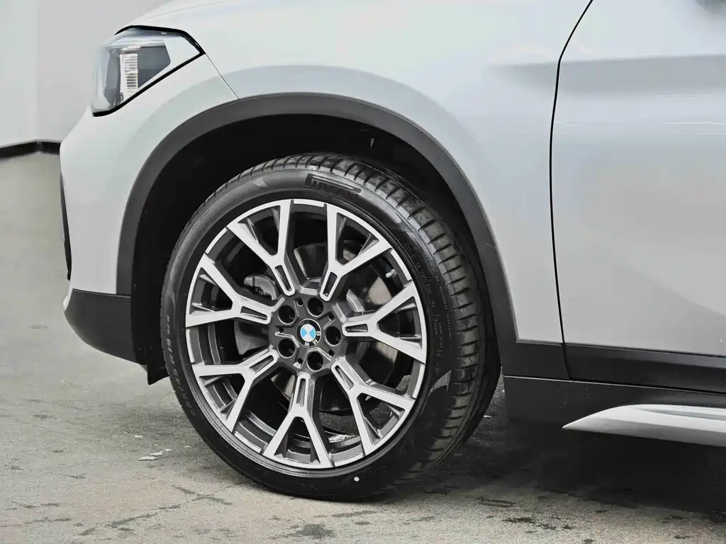BMW X1 — фото 22