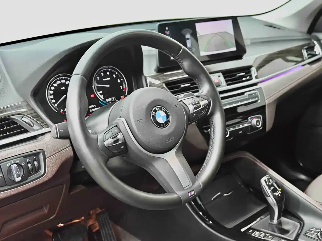 BMW X1 — фото 26