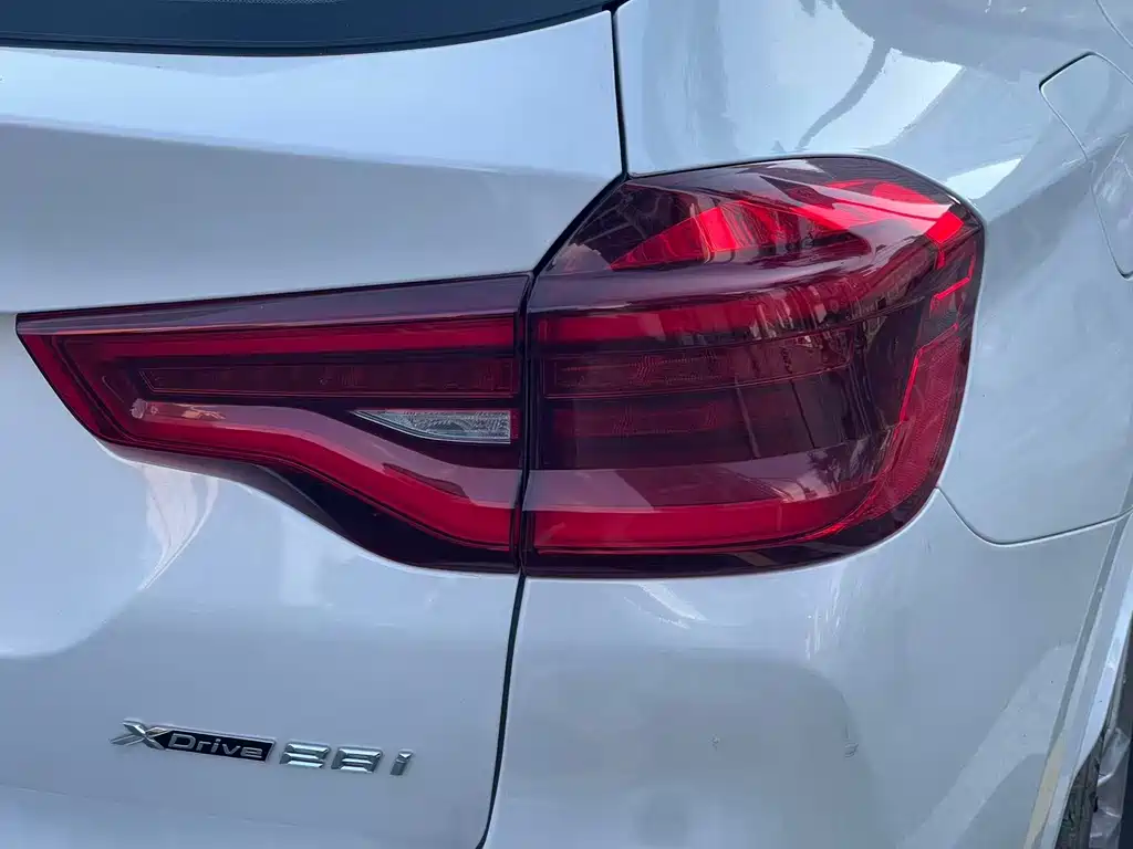 BMW X3 — фото 15