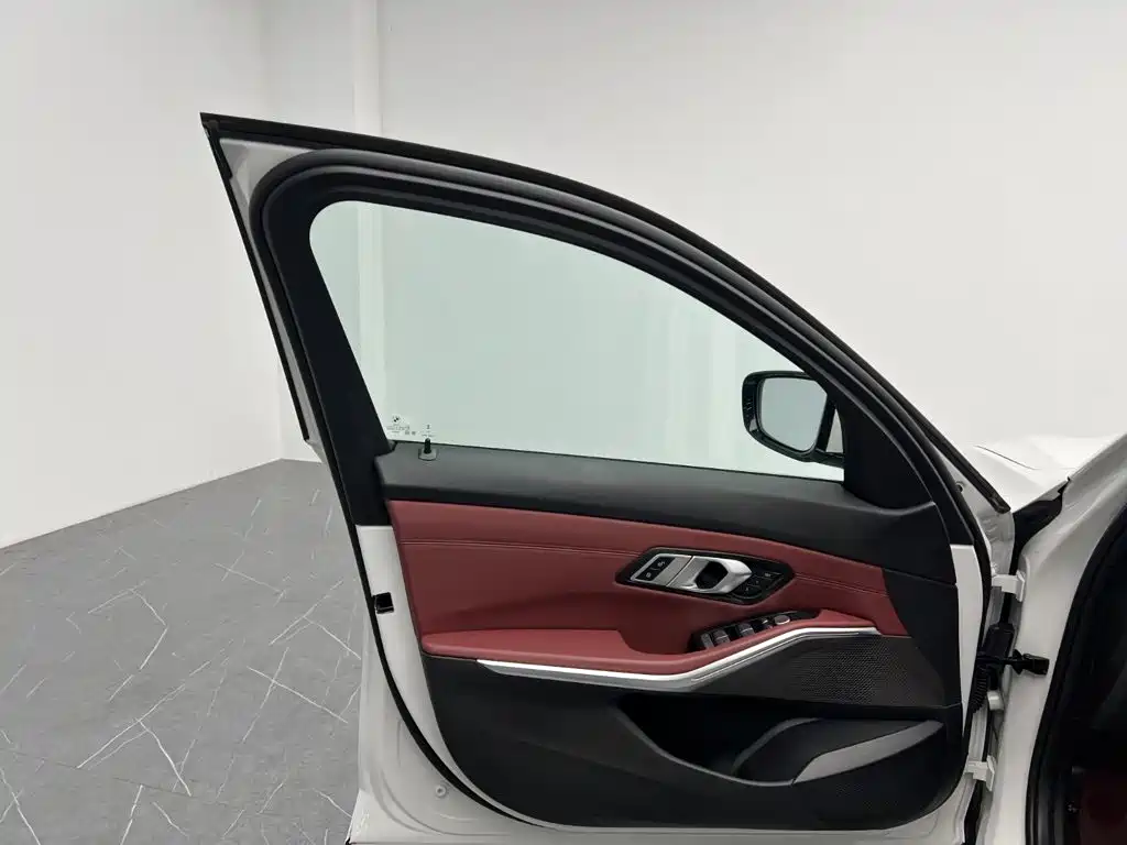 BMW i3 — фото 13