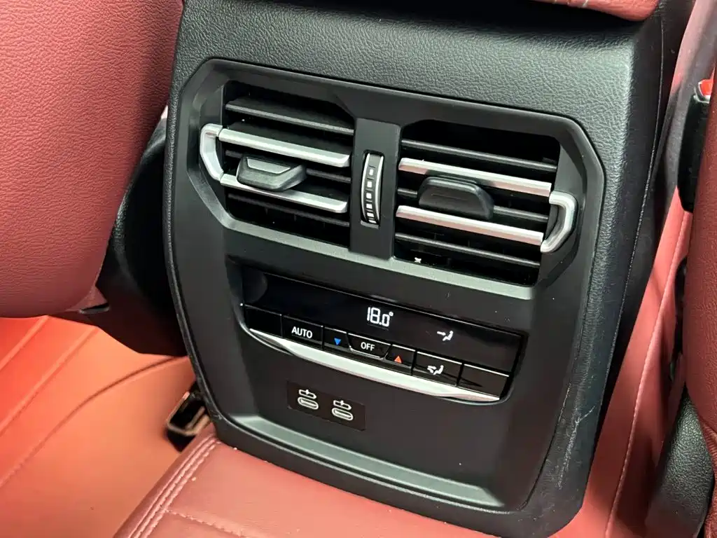 BMW i3 — фото 18